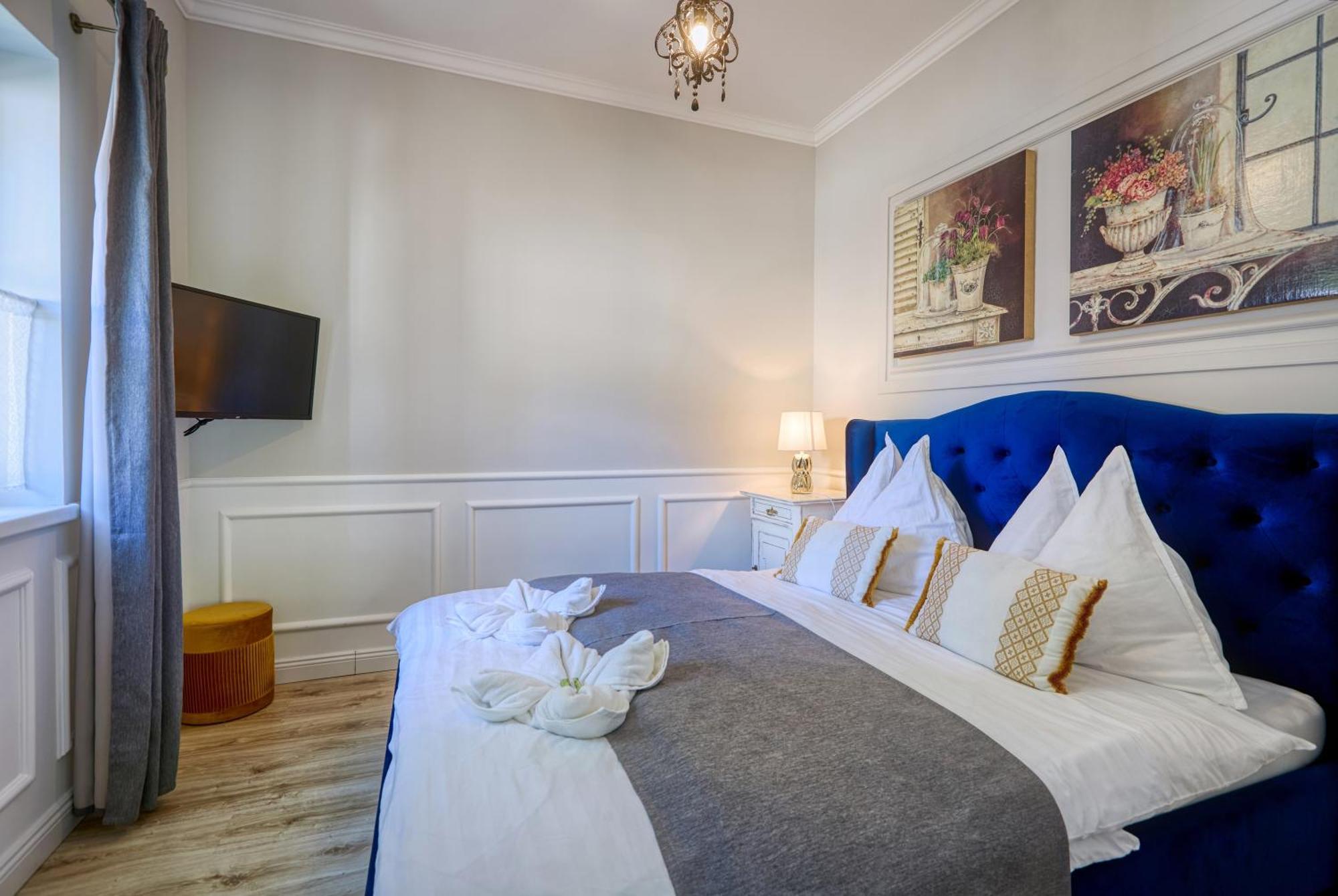 The Doors Boutique Apartments Mosonmagyaróvár Dış mekan fotoğraf