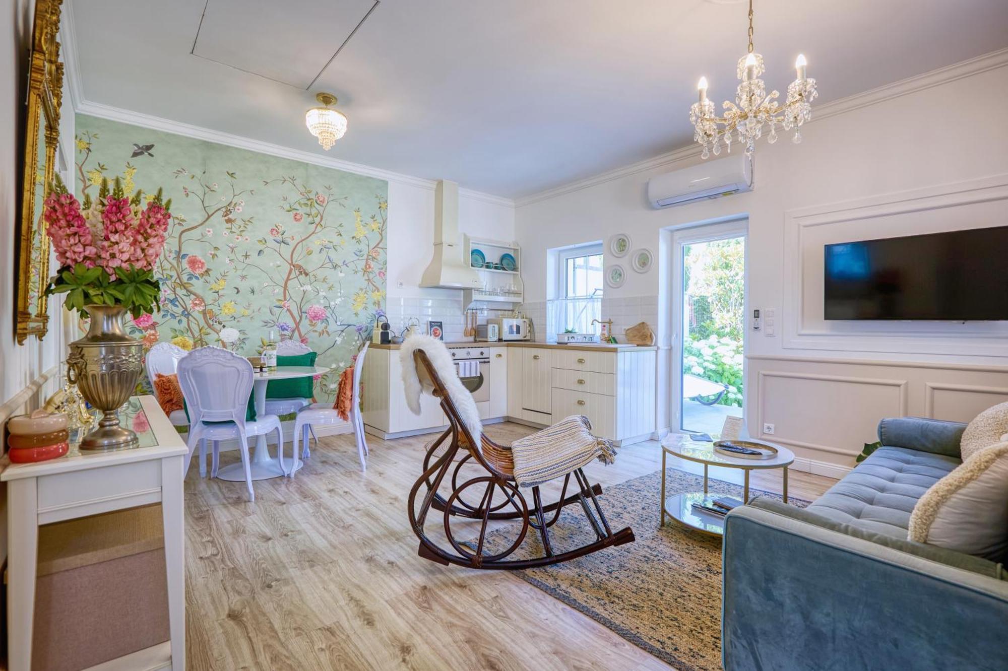 The Doors Boutique Apartments Mosonmagyaróvár Dış mekan fotoğraf
